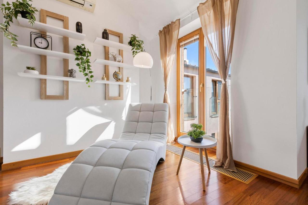 Appartement Urban Elegance Retreat à Bratislava Extérieur photo